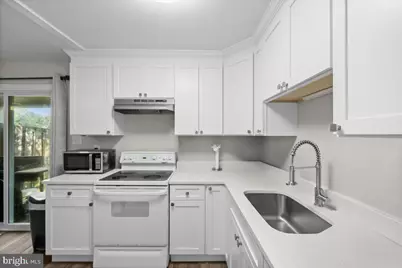 312 E Cornell Drive E #167, Sterling, VA 20164 - Photo 10