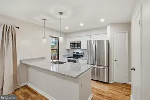 34 Aldridge Ct, Sterling, VA 20165 - Photo 16