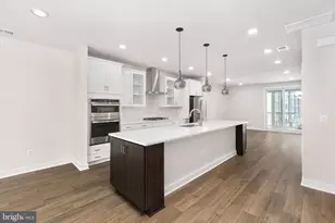 20800 Cloongee Ter, Dulles, VA 20166 - Photo 2