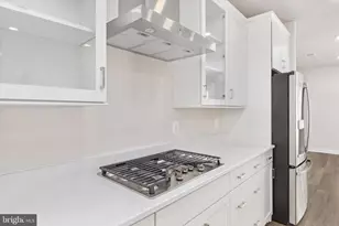 20800 Cloongee Ter, Dulles, VA 20166 - Photo 10
