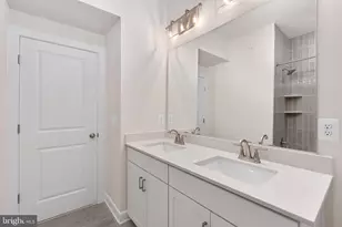 20800 Cloongee Ter, Dulles, VA 20166 - Photo 24