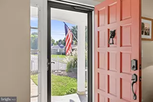 201 N 33rd St, Purcellville, VA 20132 - Photo 12