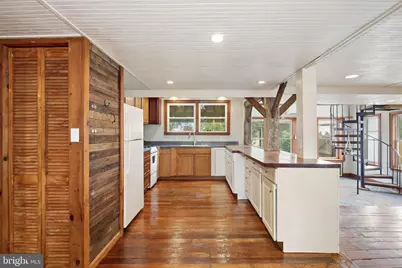 27 E Broad Way, Lovettsville, VA 20180 - Photo 14
