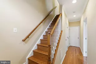 25156 Monteith Terrace, Chantilly, VA 20152 - Photo 2