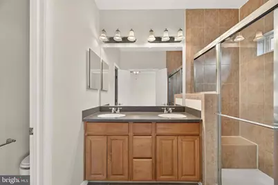22997 Bulwark Terrace, Ashburn, VA 20148 - Photo 16