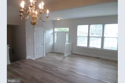 643 McLeary Square SE, Leesburg, VA 20175 - Photo 2