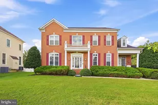 43483 Savoy Woods Ct, Chantilly, VA 20152 - Photo 1