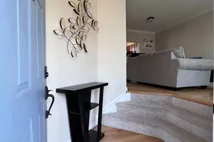 47692 Woolcott Square, Sterling, VA 20165 - Photo 2