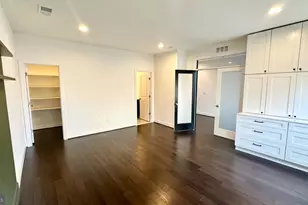 20265 Oak Bluff Dr, Ashburn, VA 20147 - Photo 6