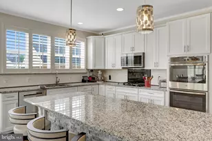 35820 Peninsula Ct, Round Hill, VA 20141 - Photo 12