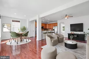 24958 Ashgarten Dr, Chantilly, VA 20152 - Photo 10