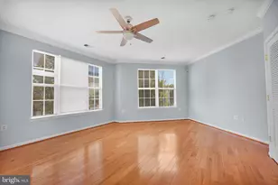 21800 Dragons Green Square, Ashburn, VA 20147 - Photo 8