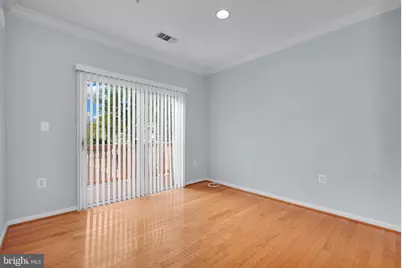 21800 Dragons Green Square, Ashburn, VA 20147 - Photo 16