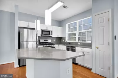 21800 Dragons Green Square, Ashburn, VA 20147 - Photo 12