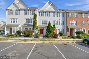 43030 Demerrit St, Chantilly, VA 20152 - Photo 2
