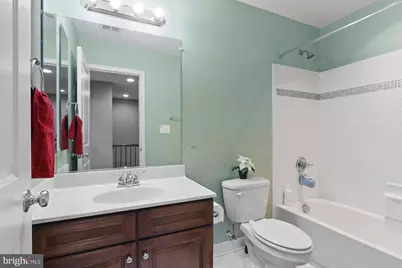 25097 Croxley Green Square, Aldie, VA 20105 - Photo 14