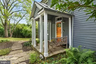 13722 Hiddenhollow Ln, Leesburg, VA 20176 - Photo 2
