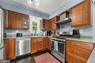 13722 Hiddenhollow Ln, Leesburg, VA 20176 - Photo 16