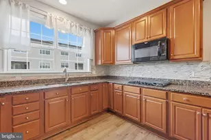 22725 Beacon Crest Terrace, Brambleton, VA 20148 - Photo 4
