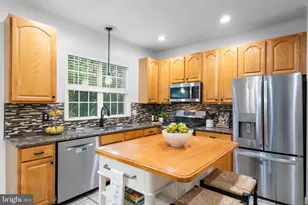 43848 Glenhazel Dr, Ashburn, VA 20147 - Photo 8