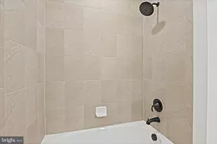 20064 Coral Wind Ter, Ashburn, VA 20147 - Photo 18