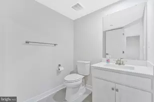 46275 Mount Kellogg Ter, Sterling, VA 20164 - Photo 26