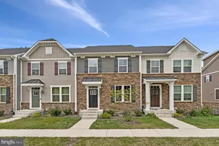 46275 Mount Kellogg Ter, Sterling, VA 20164 - Photo 2