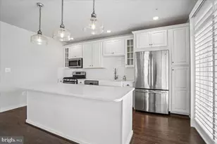23286 Southdown Manor Terrace, Ashburn, VA 20148 - Photo 14