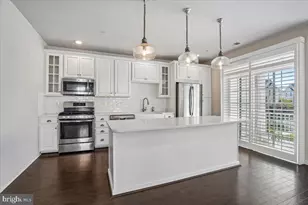 23286 Southdown Manor Terrace, Ashburn, VA 20148 - Photo 12