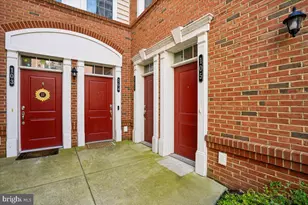 23286 Southdown Manor Terrace, Ashburn, VA 20148 - Photo 2