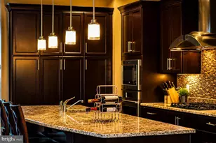 23564 Epperson Square, Brambleton, VA 20148 - Photo 2