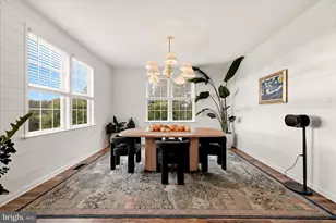19281 Swan Ct, Purcellville, VA 20132 - Photo 2