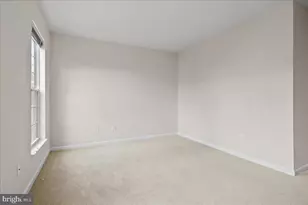 25300 Lake Mist Square, Chantilly, VA 20152 - Photo 34