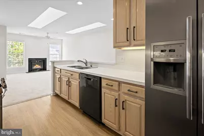25300 Lake Mist Square #303, Chantilly, VA 20152 - Photo 14