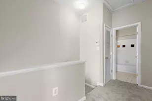 21844 Kelsey Square, Ashburn, VA 20147 - Photo 20