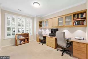 20523 Crescent Pointe Pl, Ashburn, VA 20147 - Photo 8