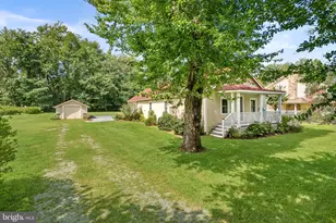 35121 Bloomfield Rd, Round Hill, VA 20141 - Photo 4