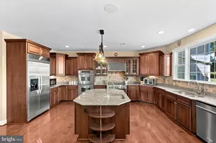 16544 Goldencrest Cir, Purcellville, VA 20132 - Photo 32