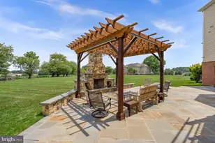 16544 Goldencrest Cir, Purcellville, VA 20132 - Photo 98