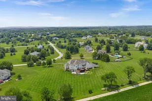 16544 Goldencrest Cir, Purcellville, VA 20132 - Photo 4