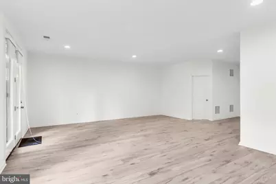 42279 Fox Tracks Terrace, Brambleton, VA 20148 - Photo 10