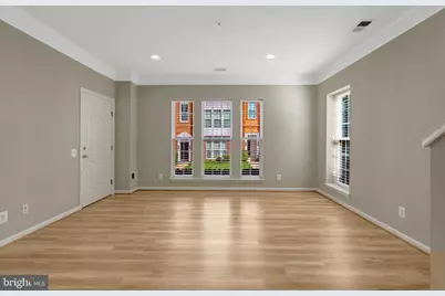 42790 Lauder Terrace, Ashburn, VA 20147 - Photo 8