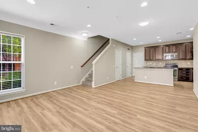 42790 Lauder Terrace, Ashburn, VA 20147 - Photo 6