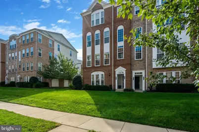 42790 Lauder Terrace, Ashburn, VA 20147 - Photo 2