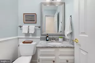 20752 Laplume Pl, Ashburn, VA 20147 - Photo 16
