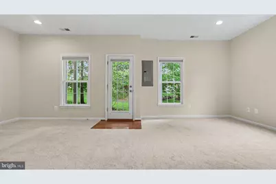 42371 Trellis Square, Brambleton, VA 20148 - Photo 8