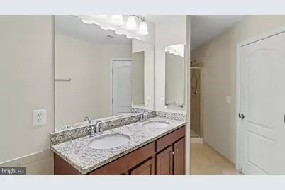 42371 Trellis Square, Brambleton, VA 20148 - Photo 42