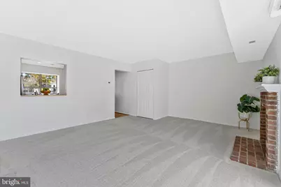 218 Saint Johns Square, Sterling, VA 20164 - Photo 12