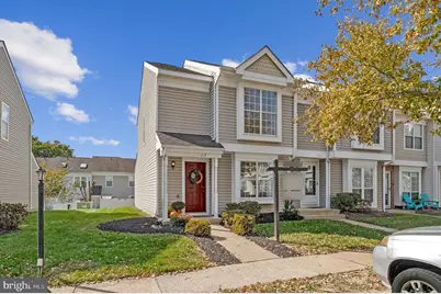 218 Saint Johns Square, Sterling, VA 20164 - Photo 2