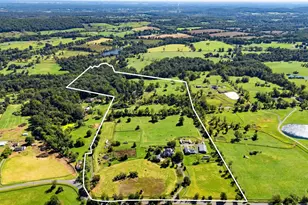 22330 Sam Fred Rd, Middleburg, VA 20117 - Photo 2